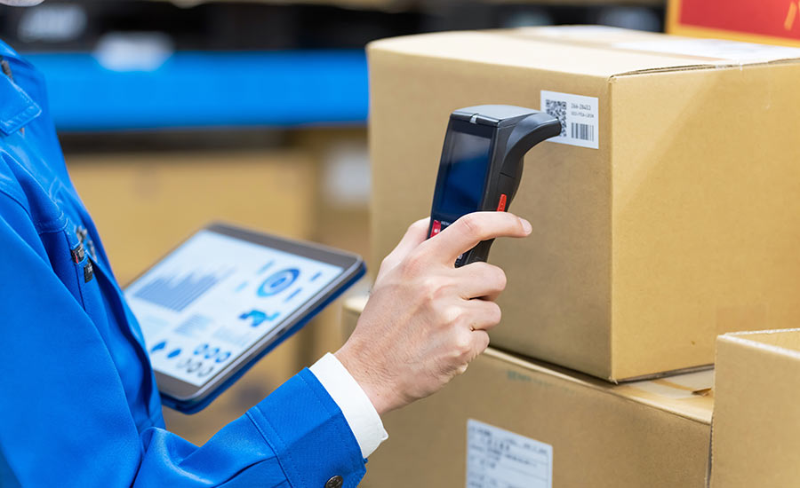 RFID readers and tags in a warehouse